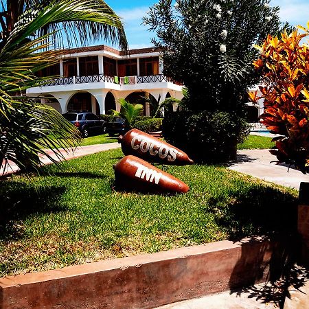 Hotel Cocos Inn 伊察 外观 照片
