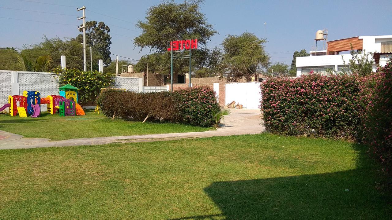 Hotel Cocos Inn 伊察 外观 照片